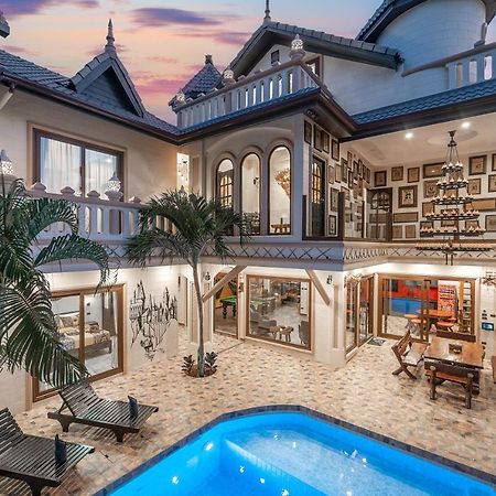 Potterland Luxury Pool Villa Pattaya Walking Street 6 Bedrooms מראה חיצוני תמונה