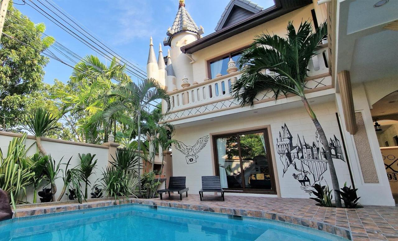 Potterland Luxury Pool Villa Pattaya Walking Street 6 Bedrooms מראה חיצוני תמונה