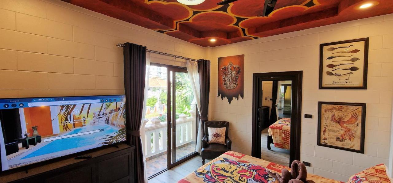 Potterland Luxury Pool Villa Pattaya Walking Street 6 Bedrooms מראה חיצוני תמונה