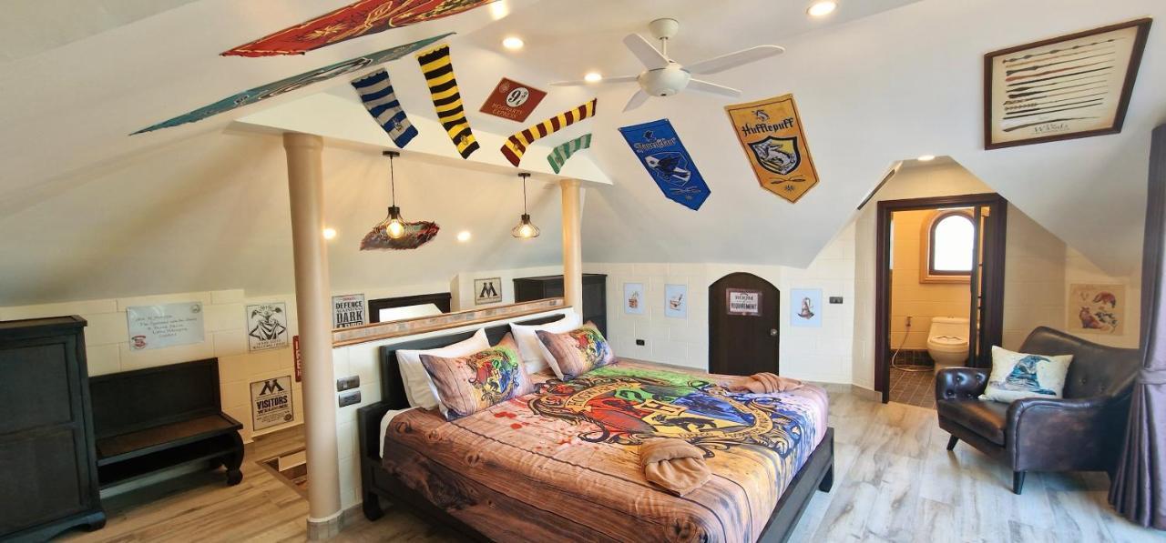 Potterland Luxury Pool Villa Pattaya Walking Street 6 Bedrooms מראה חיצוני תמונה