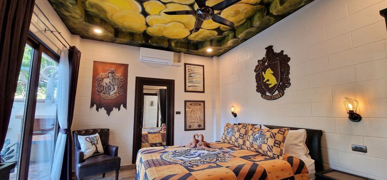 Potterland Luxury Pool Villa Pattaya Walking Street 6 Bedrooms מראה חיצוני תמונה