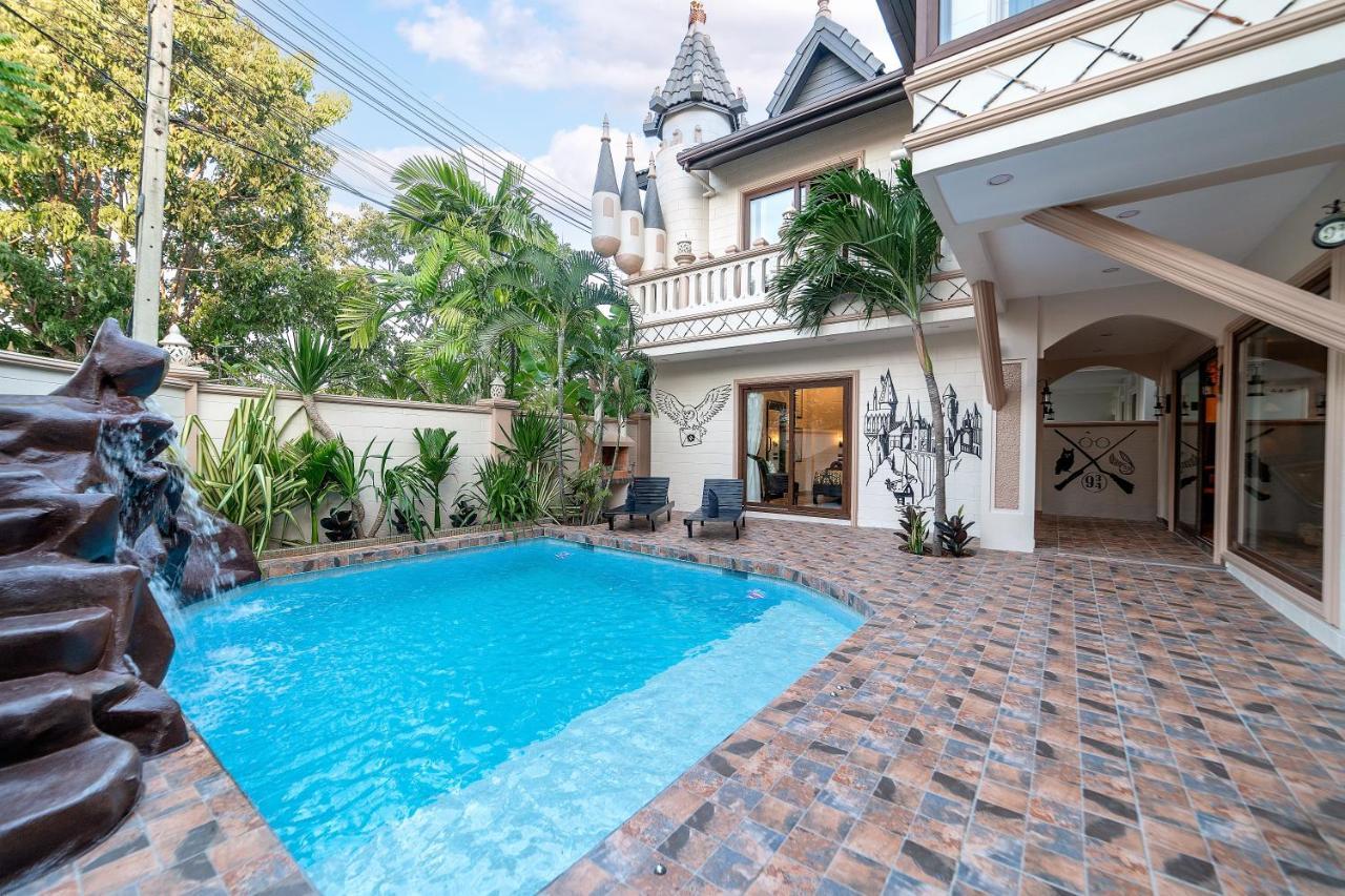 Potterland Luxury Pool Villa Pattaya Walking Street 6 Bedrooms מראה חיצוני תמונה