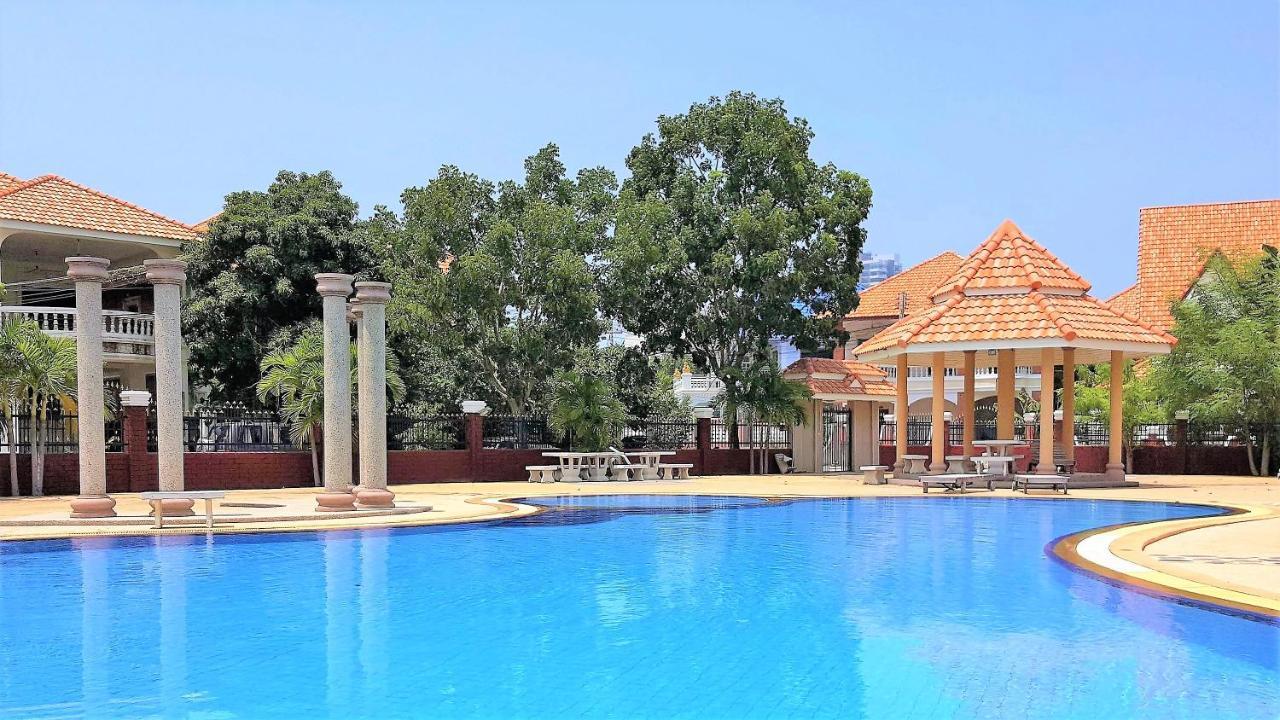 Potterland Luxury Pool Villa Pattaya Walking Street 6 Bedrooms מראה חיצוני תמונה